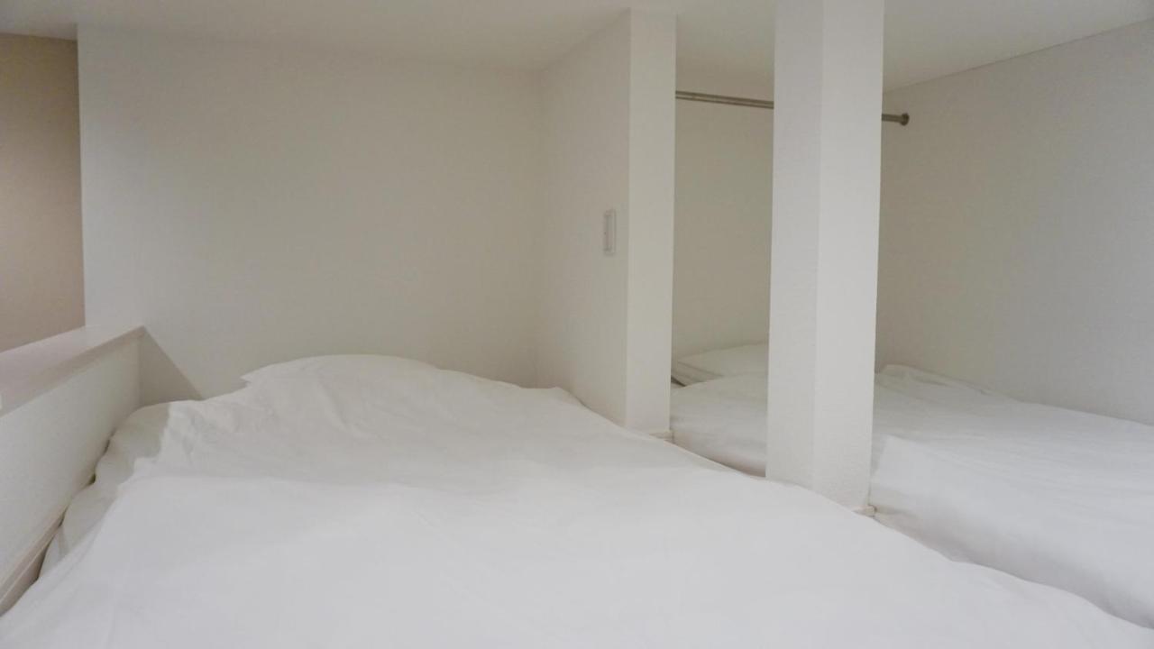 Appartamento Trip Pod Sumiyoshi B Fukuoka  Esterno foto